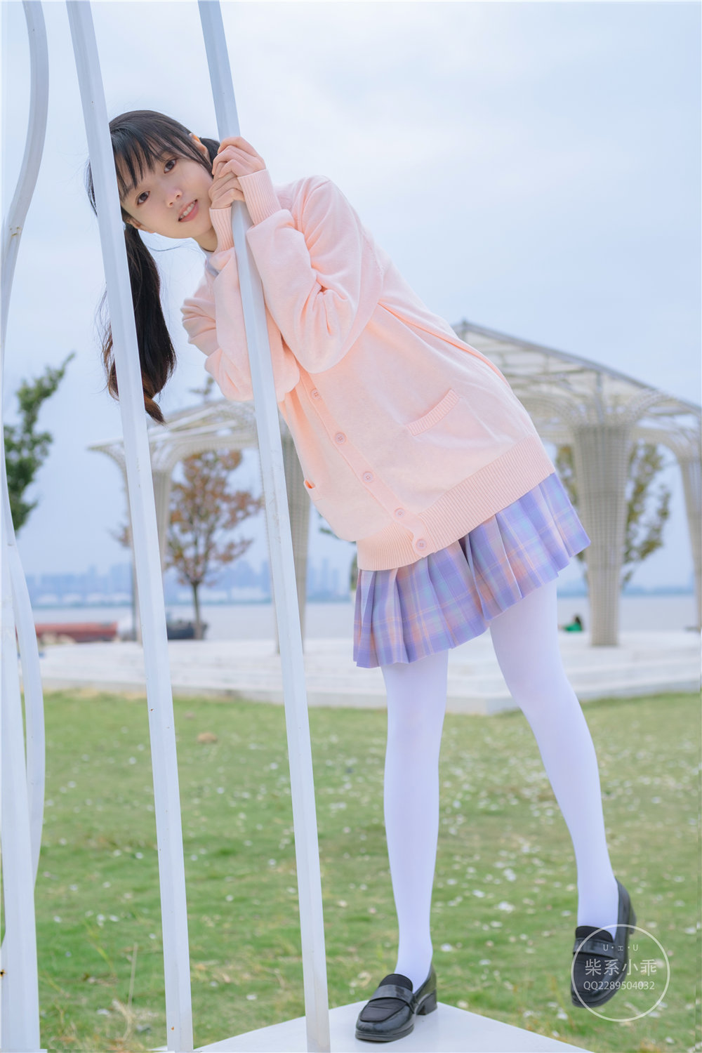 赤西夜夜(稚乖画册/柴系小乖) - 写真合集[33套][全套最新作品][持续更新]