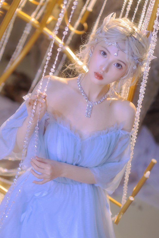 怡子yiii-微博coser全部作品[写真合集][3套][持续更新]