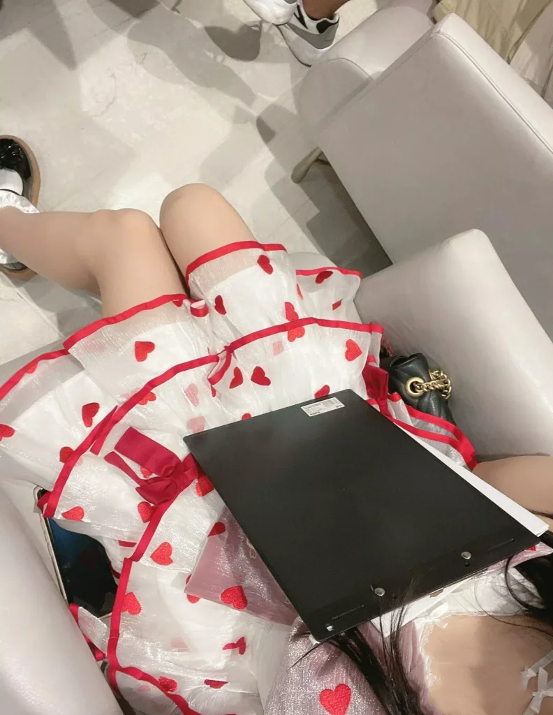 伦敦姜兔兔 资源合集[13.7GB]