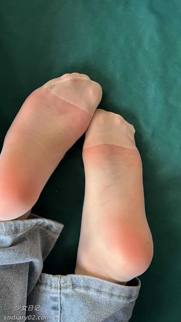 美女足控脚模面试 最新写真视频合集[35GB]