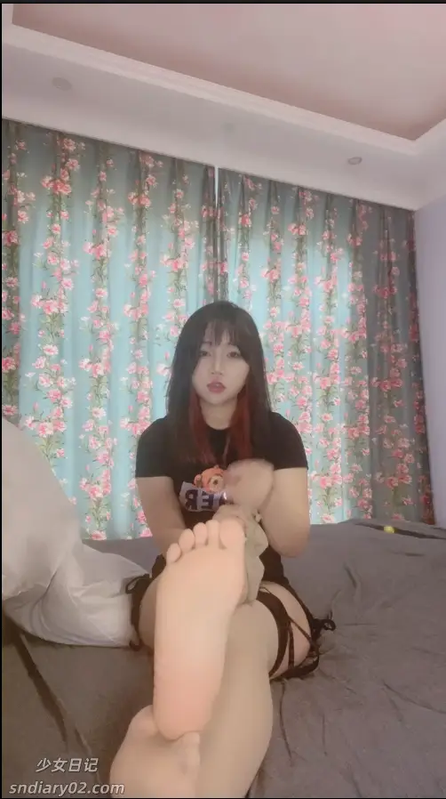 佳佳S(佳佳在上海)合集足控资源套路直播下载[252部视频]