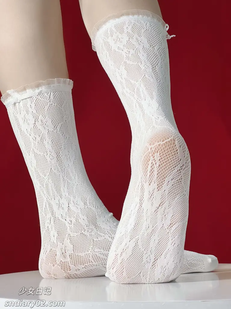 蹦蹦团子 B站付费资源写真合集下载[16GB]