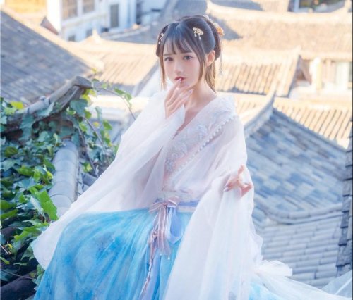 兔子Zzz不吃胡萝卜 写真合集[161套][持续更新]