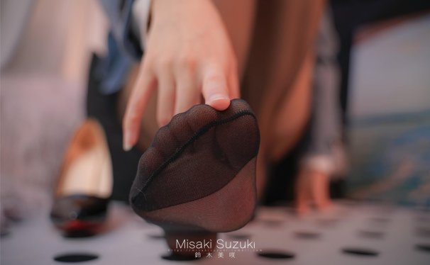 铃木美咲 写真合集[400套][足控持续更新]